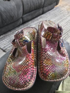 Alegria Multi-Color Snakeskin-Print Mary Jane Shoes, Size 7